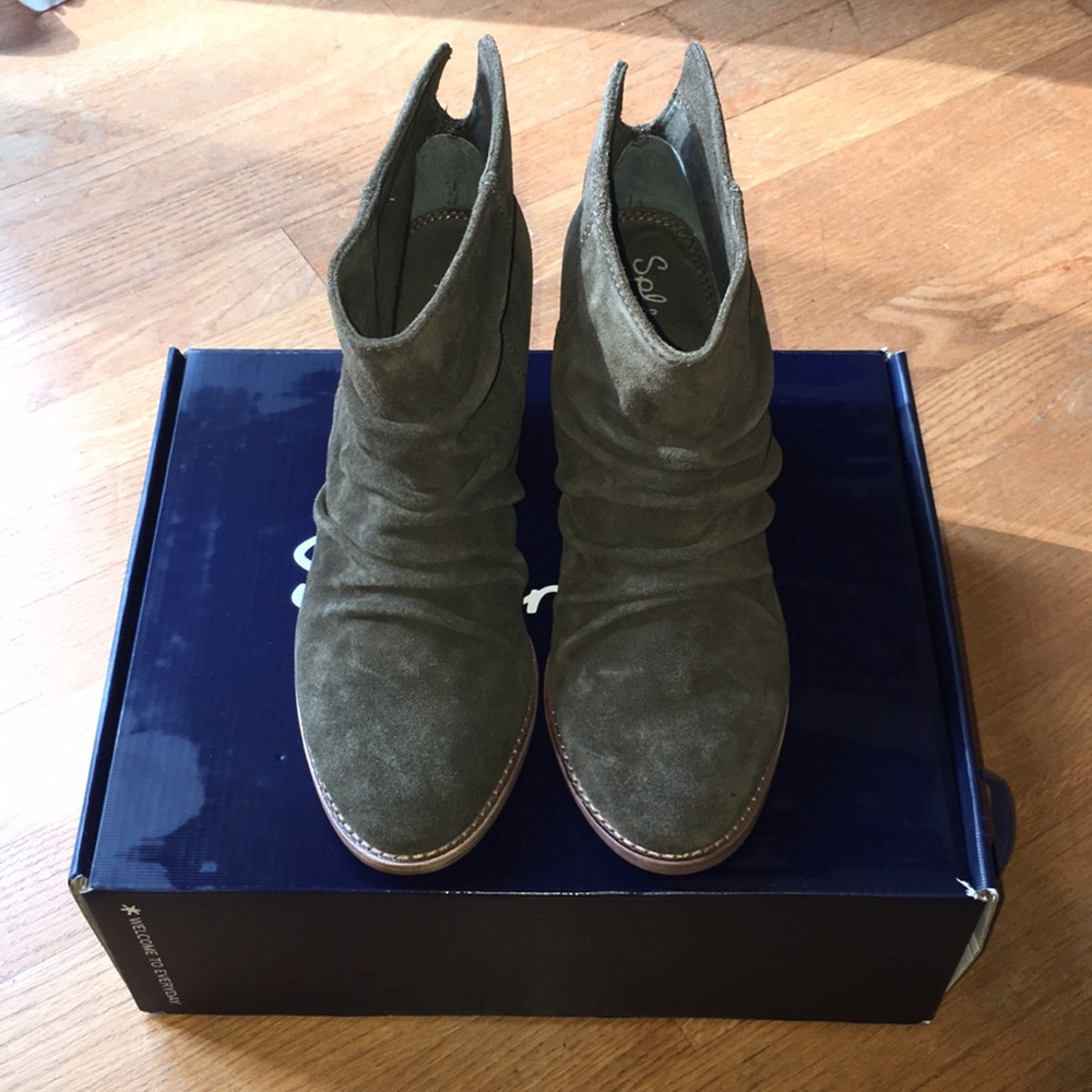 Splendid Rodeo Ankle Booties in Olive